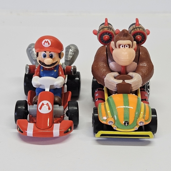 Hot Wheels Diecast Mario Kart Donkey Kong & Mario Car Set Mattel - Picture 3 of 5